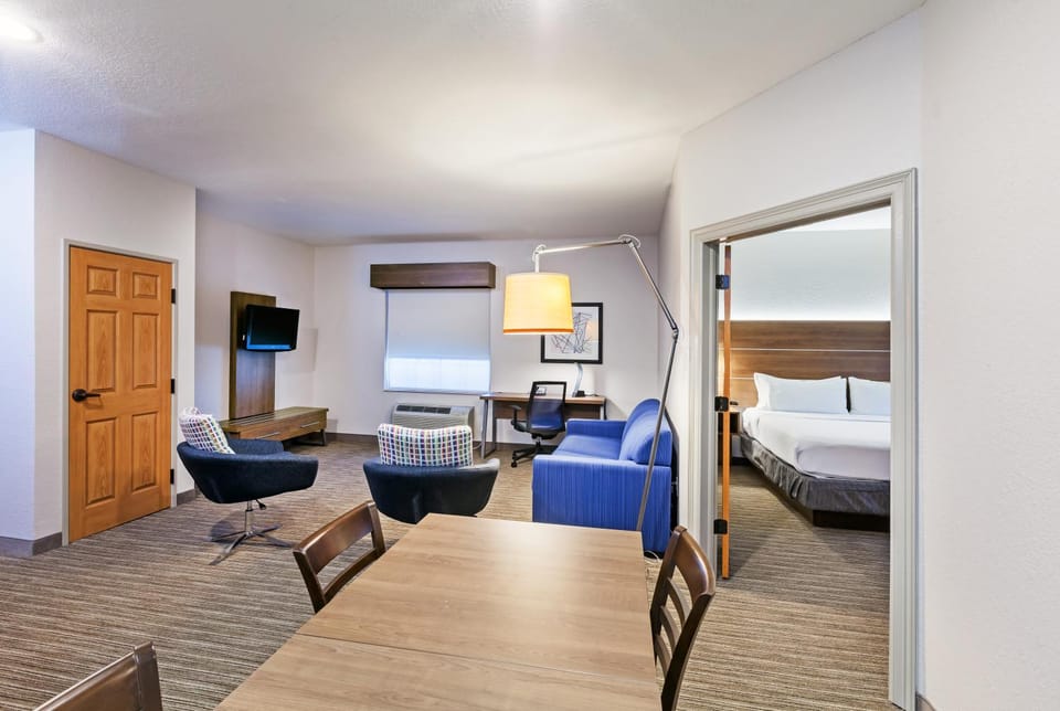 Living room, Seating area, Bedroom