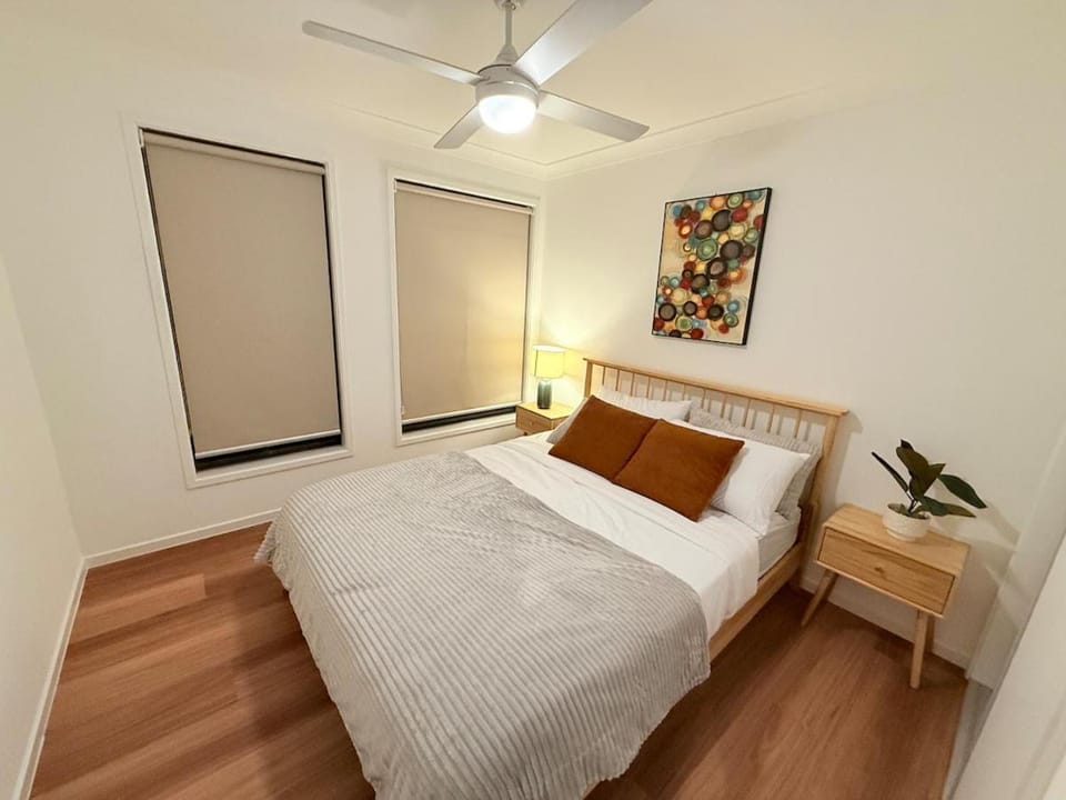 Home away from home& Pet-friendly &Fully fenced Villa in Redbank Plains