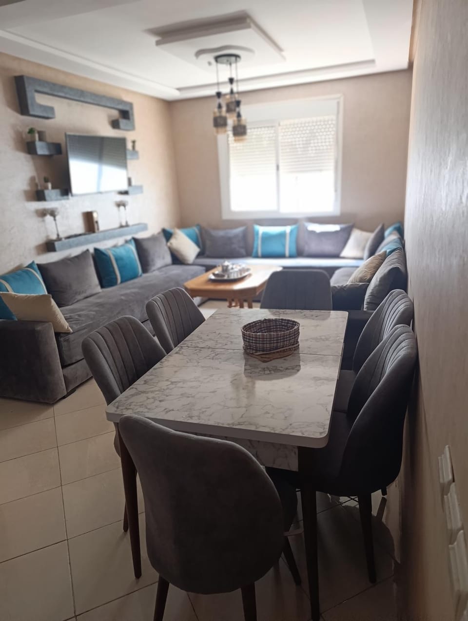 Living room, Dining area