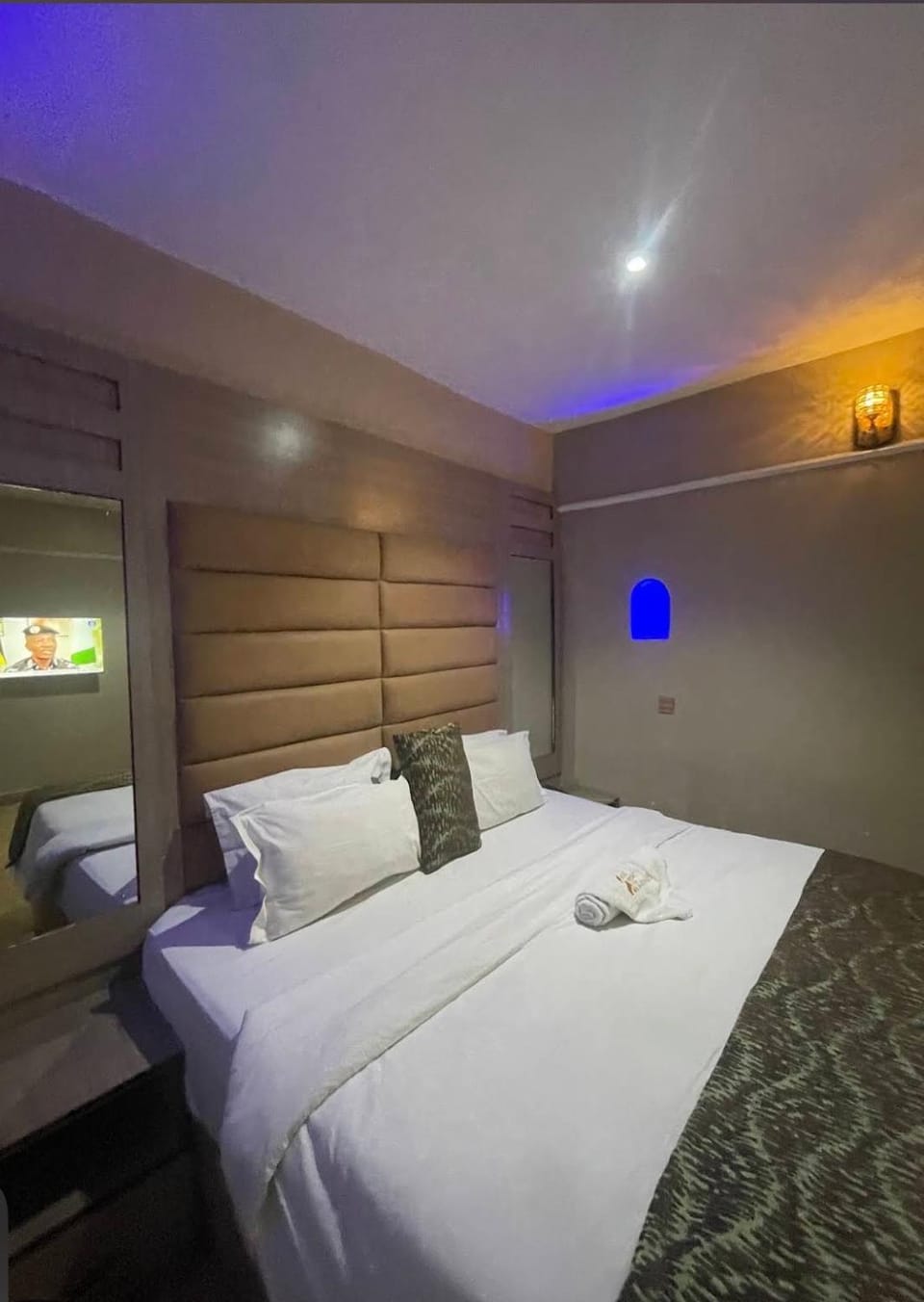 Brus View Suites Hotel in Lagos