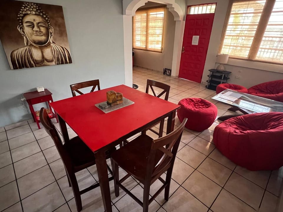 Rojo Flamboyn centrally located apartment Apartment in San Juan