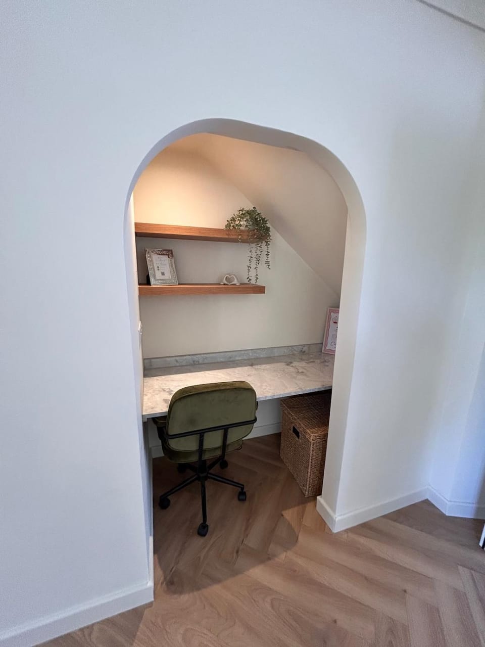 Stylish seaside home - Parking - Walk to Beach House in Woodberry Way