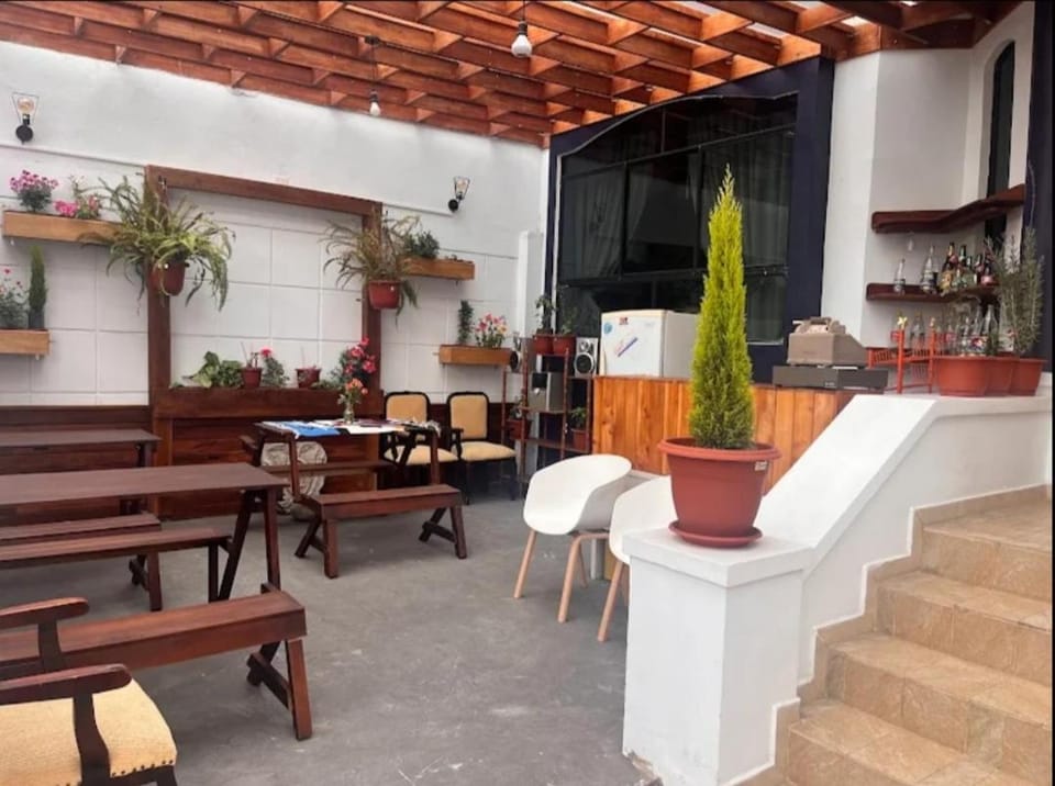 Hostal La Casona azul Bed and Breakfast in Riobamba