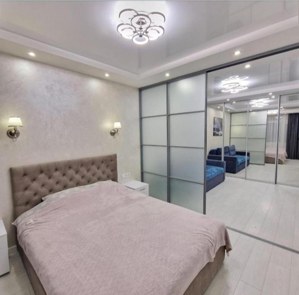 Апартаменты в новострое ЖК 49 Жемчужина на Таирова Apartment in Odessa