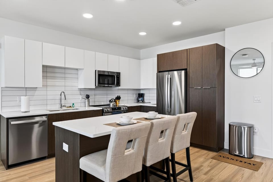 The Azur by AvantStay Apartment in Desert Ridge