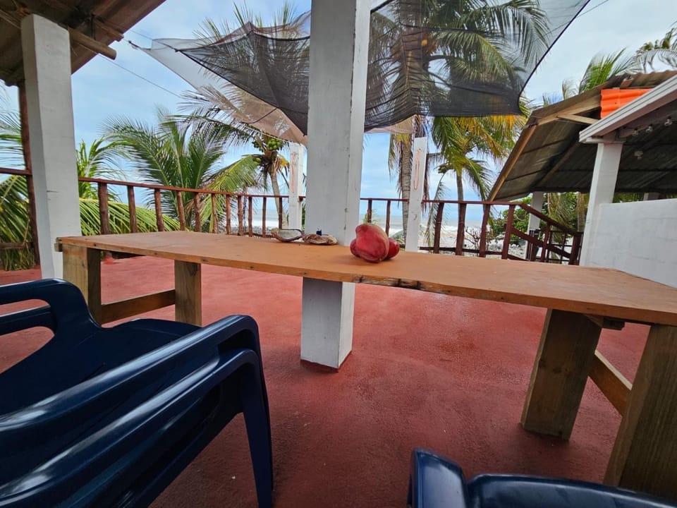 Punta Chilama Surf House Bed and Breakfast in La Libertad Department, El Salvador