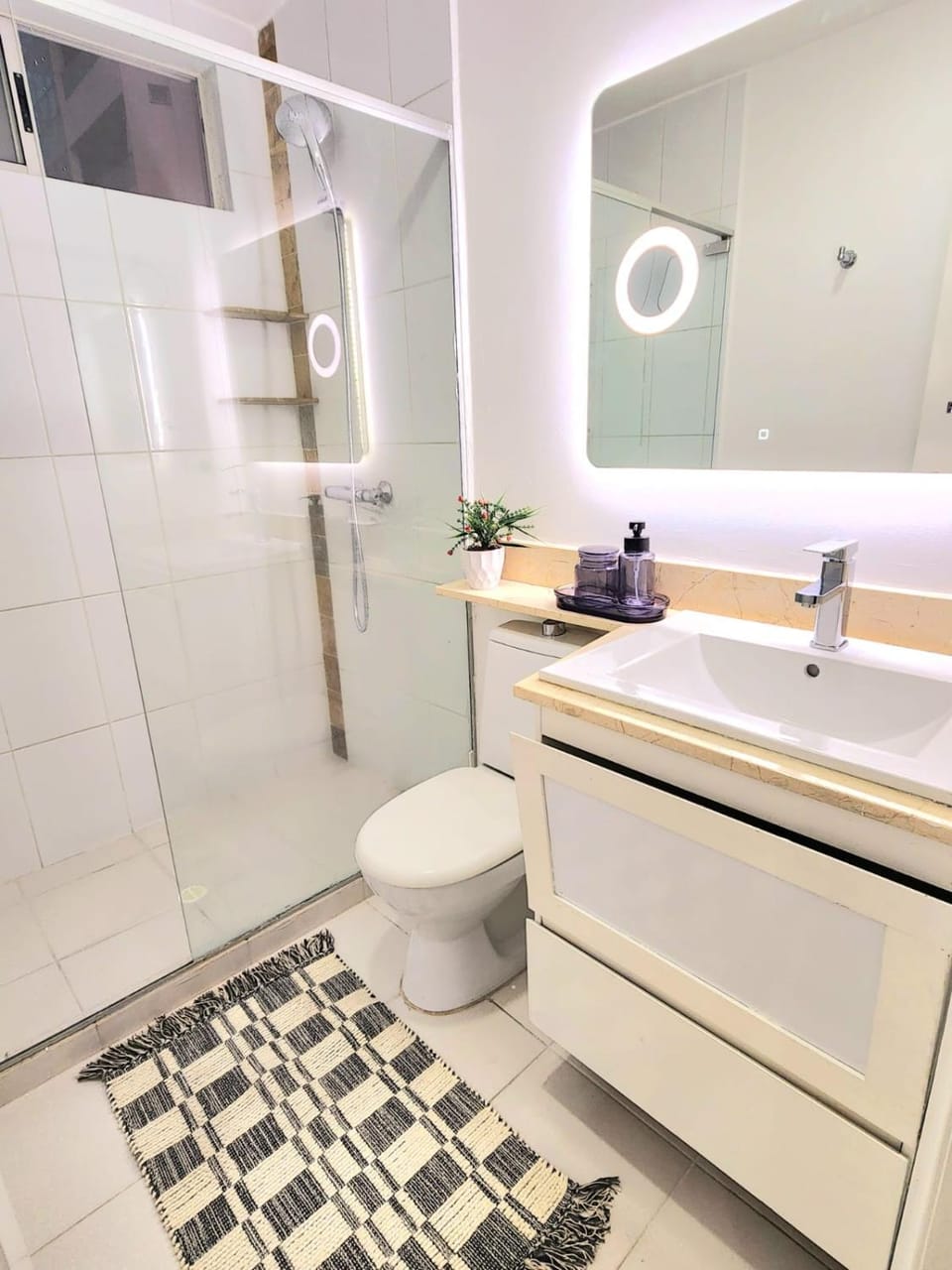 Luxury Nature View Apt in Sabaneta Pool & Gym Apartment in Sabaneta