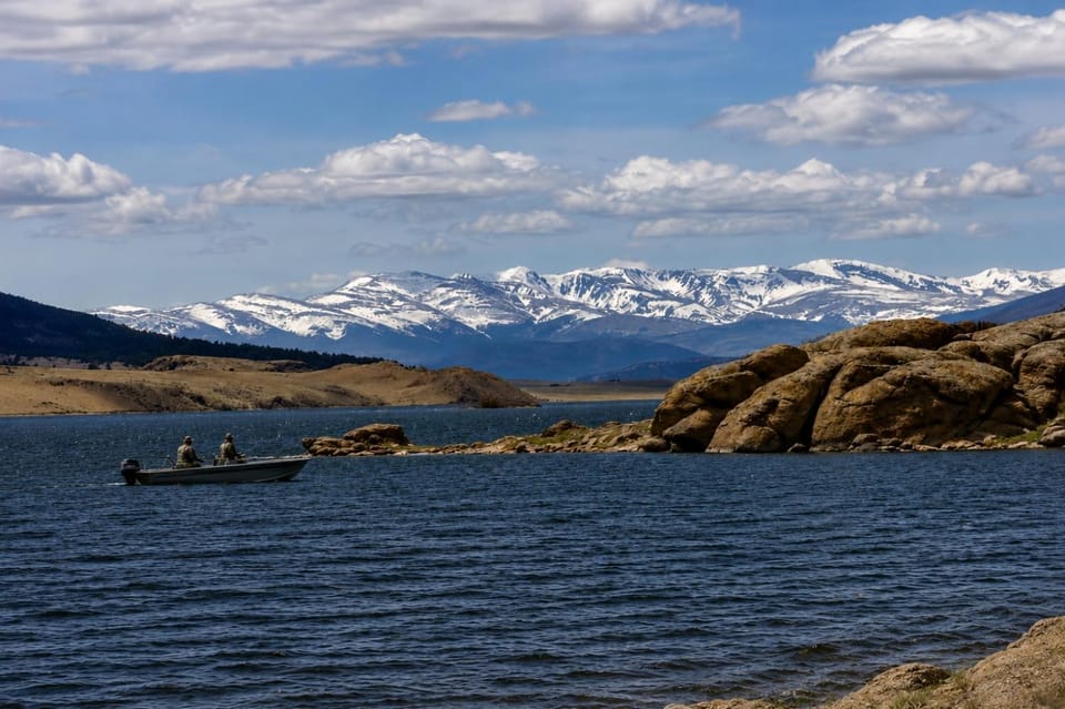 Modern Camper with Kitchen, Shower, AC Campground/ 
RV Resort in Park County