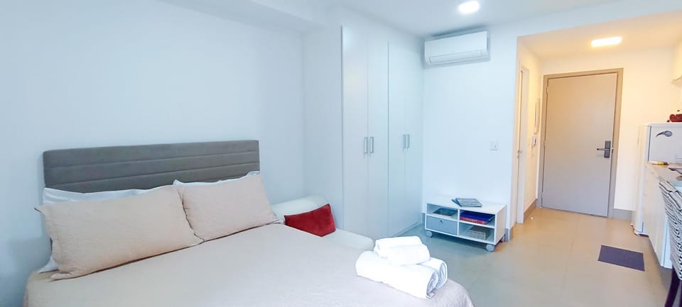 Bed, Photo of the whole room, wardrobe, air conditioner