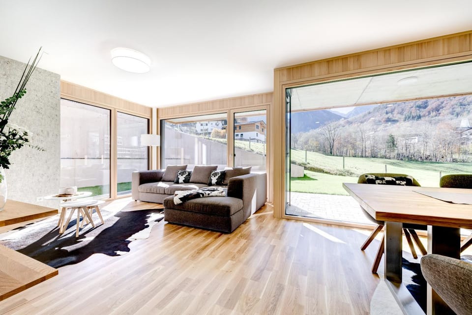 Balcony/Terrace, Living room