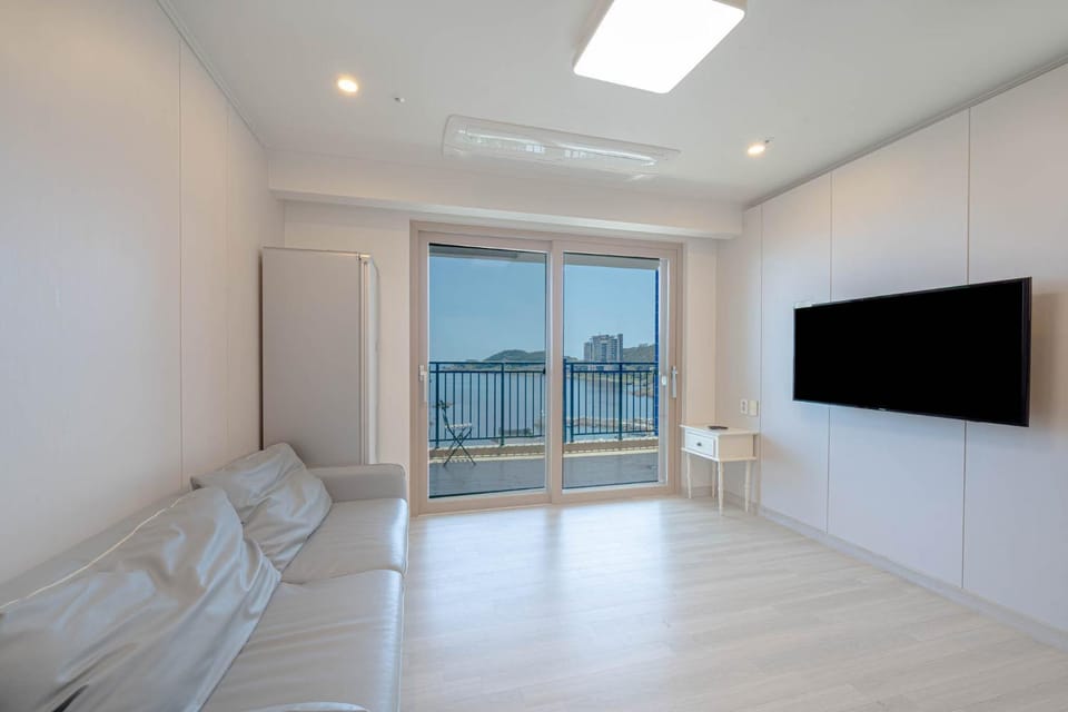 연화리330호텔&풀빌라 Hotel in Busan