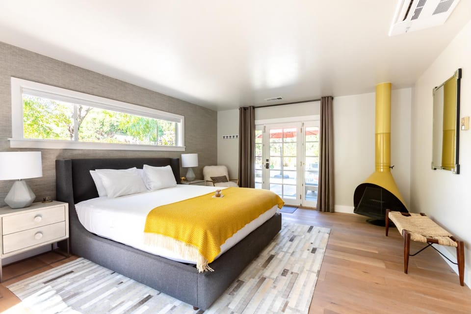 Bed, Bedroom