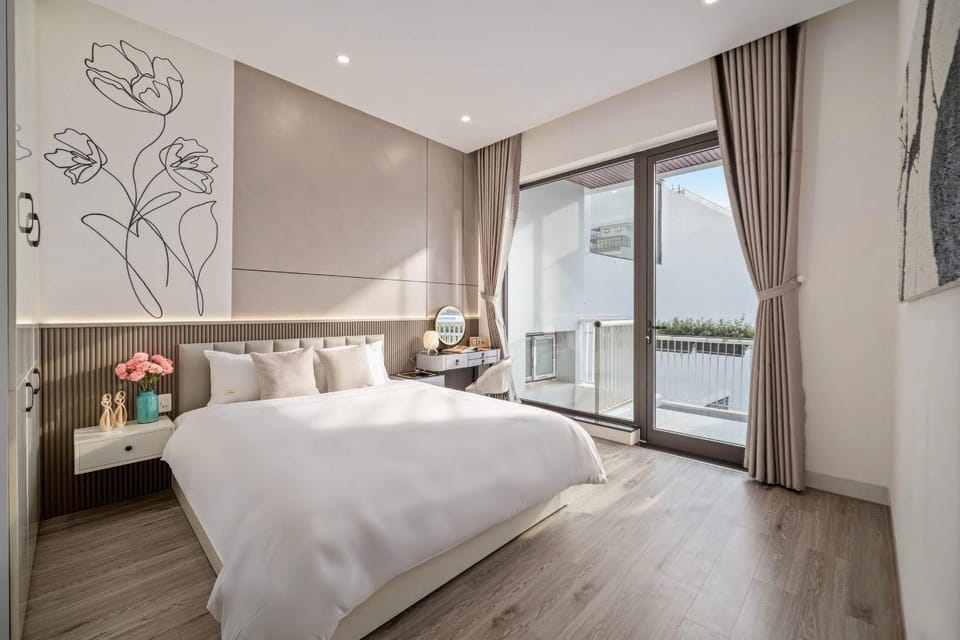 Bed, Balcony/Terrace, Photo of the whole room, Bedroom