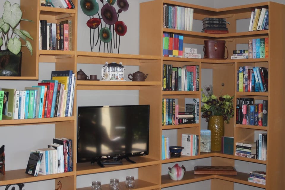Library, TV and multimedia
