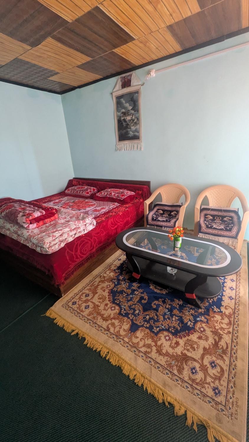 Lhakpa home stay Vacation rental in India