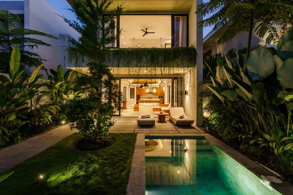 Property building, Swimming pool
