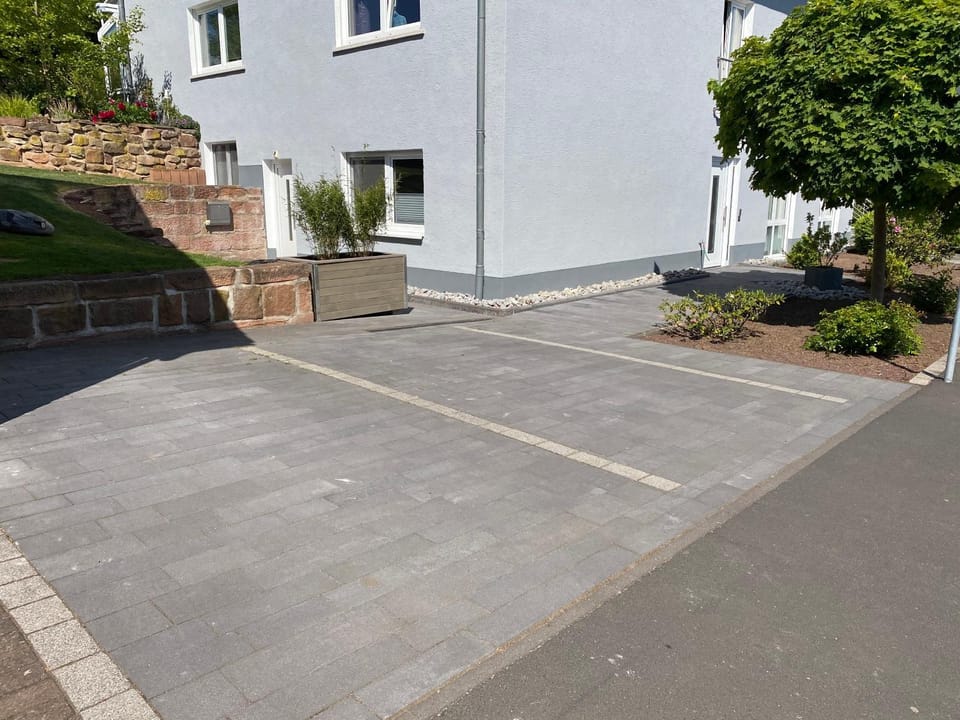 Property building, Facade/entrance