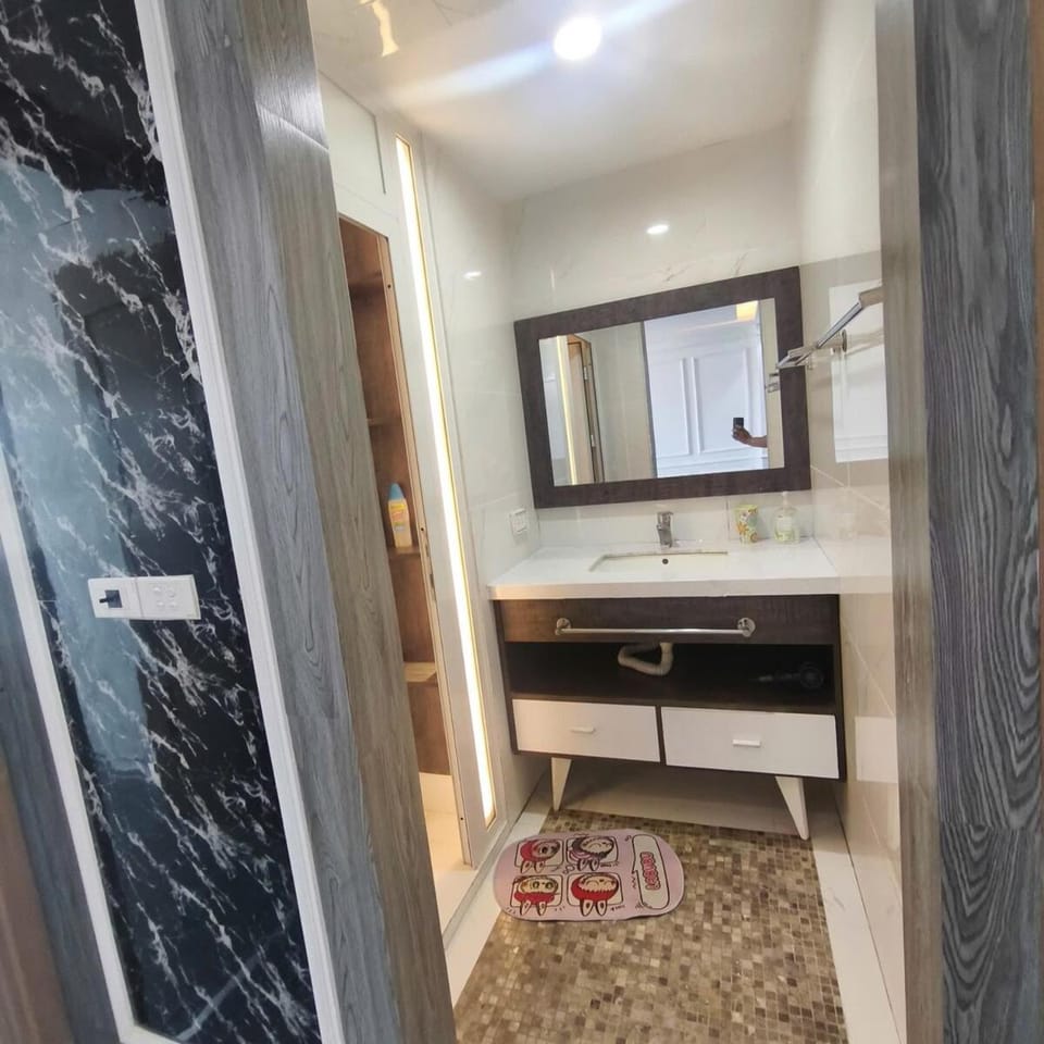 Muong Thanh Apartment, 2 Bedrooms, My Khe Beach View Apartment in Da Nang