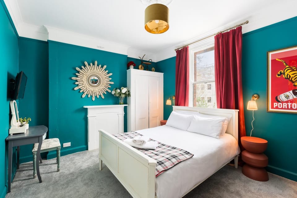 Bed, Bedroom, wardrobe