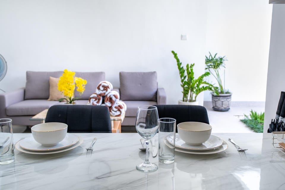 Seating area, Dining area