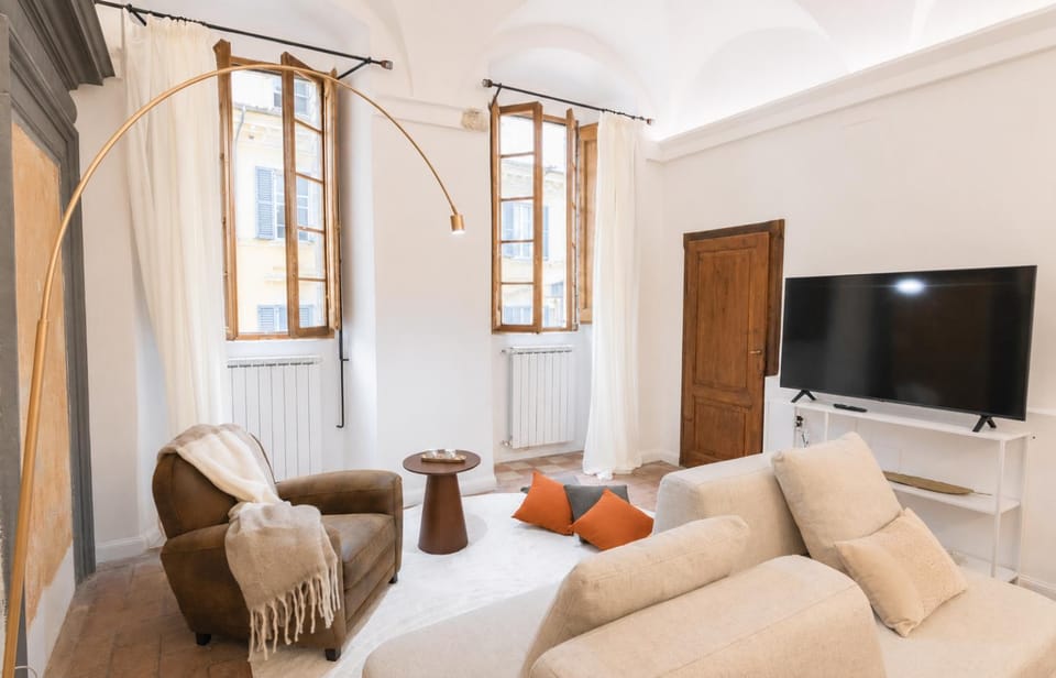 Etruscan Dream Jacuzzi Apartment in the Heart of Perugia Apartment in Perugia