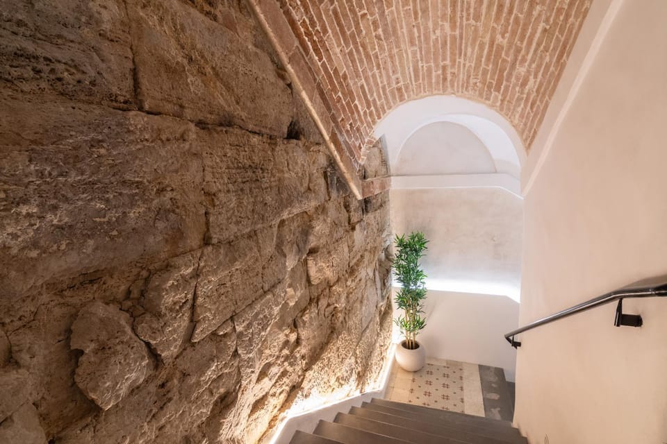 Etruscan Dream Jacuzzi Apartment in the Heart of Perugia Apartment in Perugia