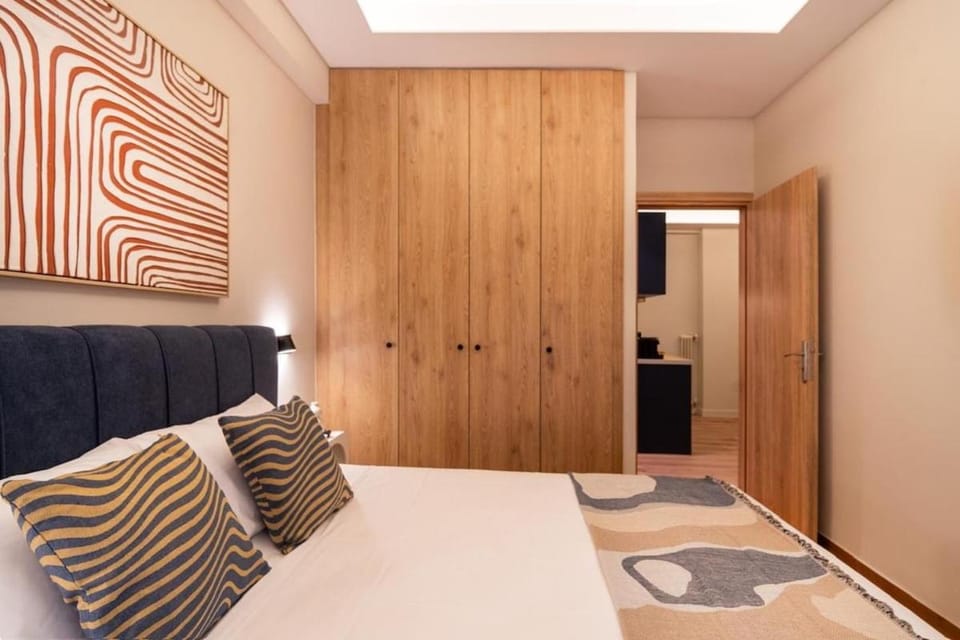 Chic Value Stay 2BR Pagkrati Apartment in Athens