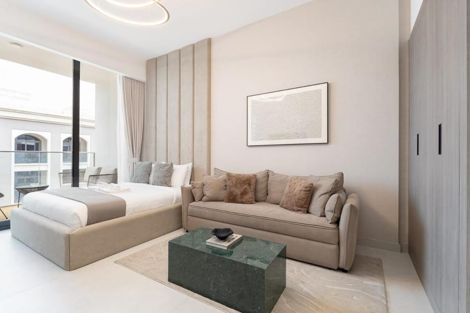 Bright Studio, Modern Comfort & Great Location Apartment in Dubai