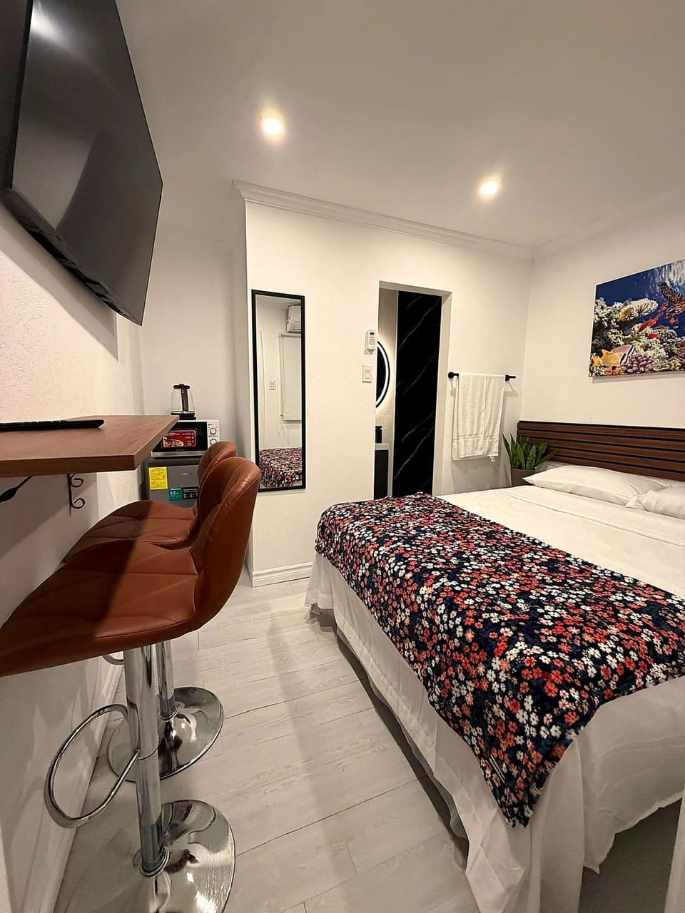 Bed, Bedroom