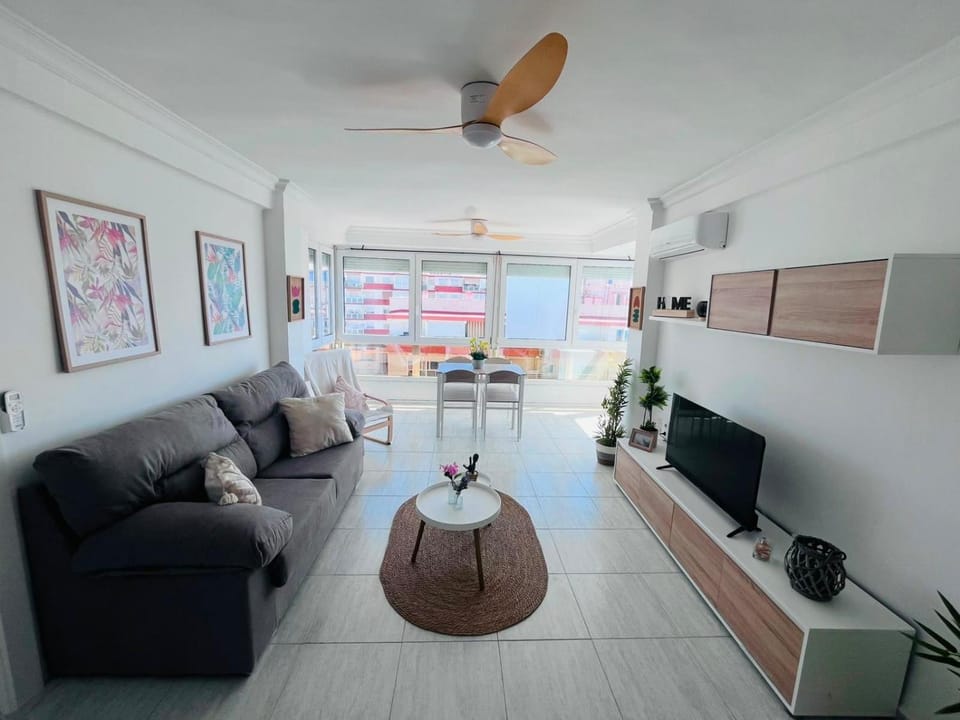 FARO TORRE DEL MAR - HOME RENt MALAGA Apartment in Torre del Mar