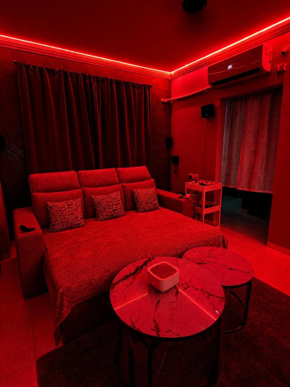 Game Room, Living room, Seating area