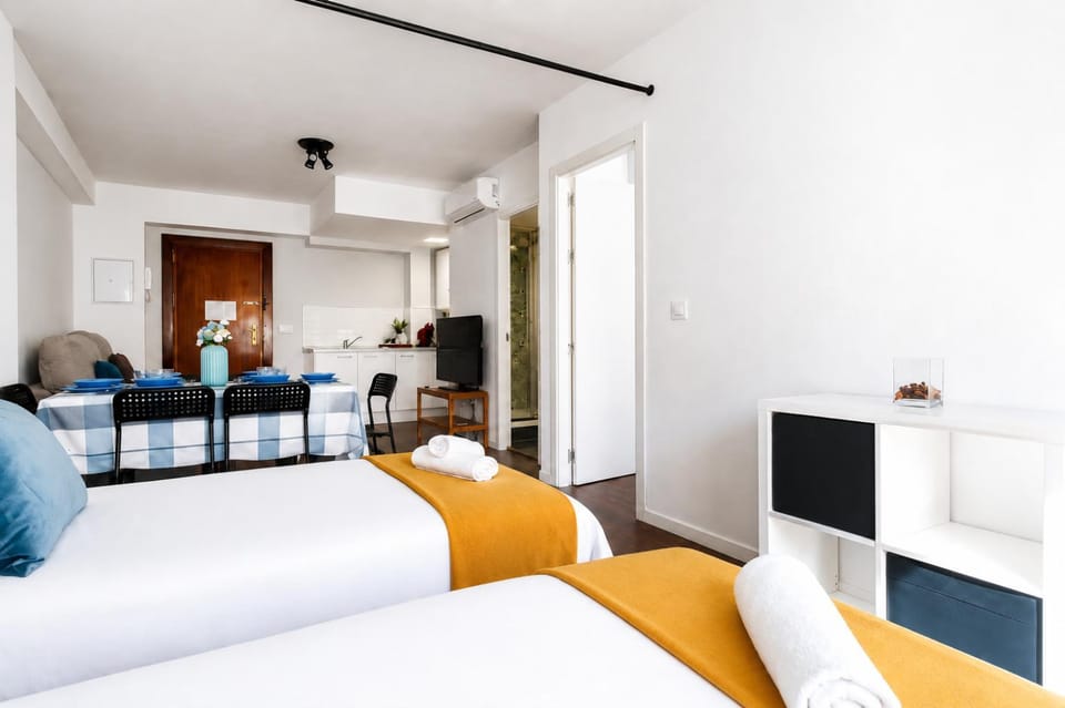 Communal lounge/ TV room, TV and multimedia, Bedroom