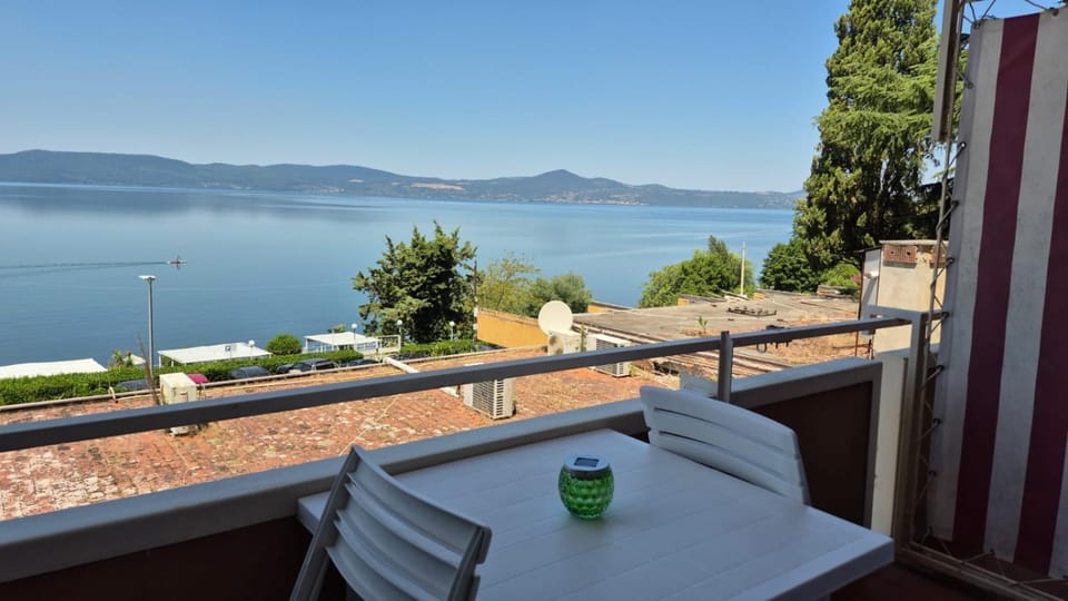 The oasis in the lake Apartment in Anguillara Sabazia