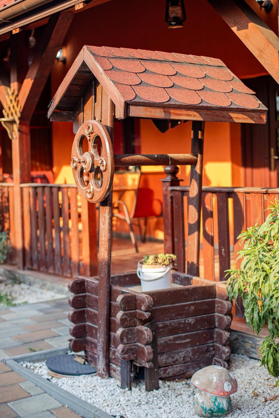 Property building, Patio, Day, Garden, Garden view