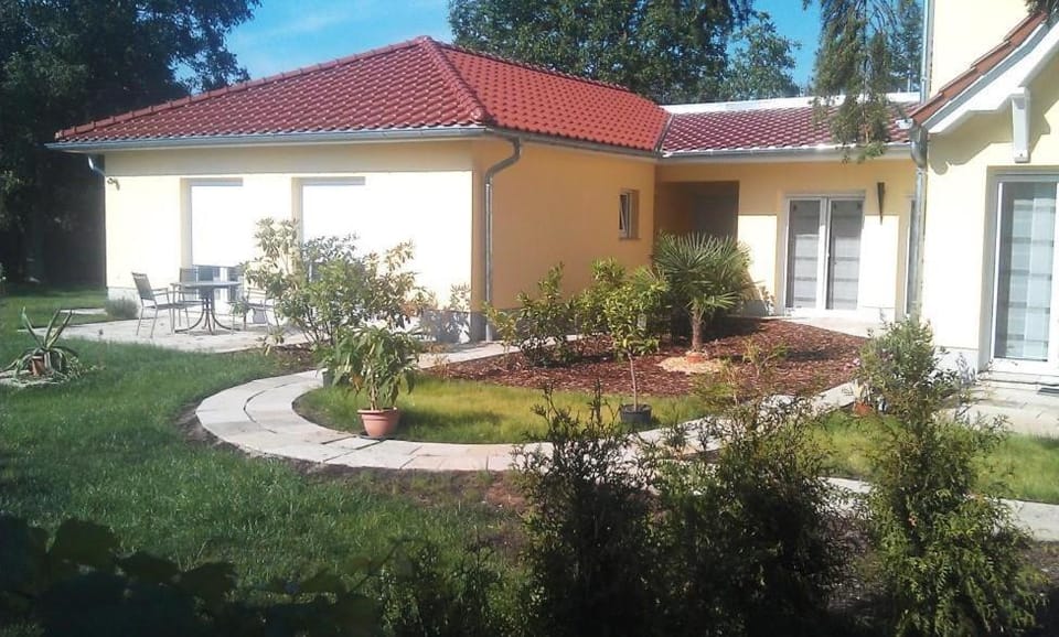 Property building, Garden, Garden view