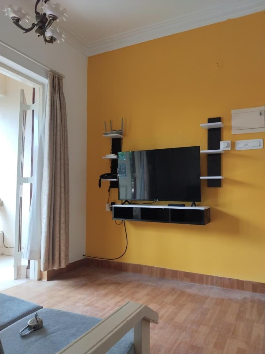 Communal lounge/ TV room, TV and multimedia, Evening entertainment, hair dresser