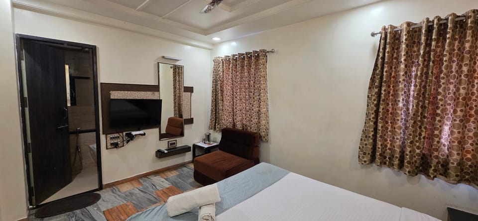 TV and multimedia, Seating area