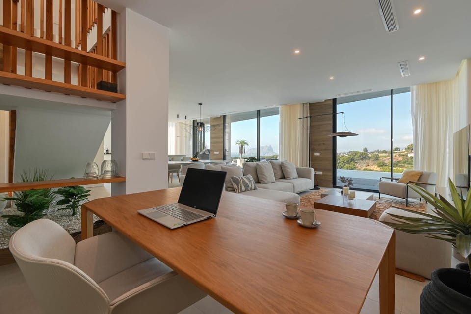 Communal lounge/ TV room, Living room