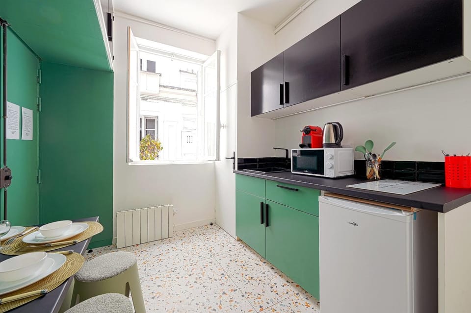 Appartement chic - Neuilly Apartment in Paris