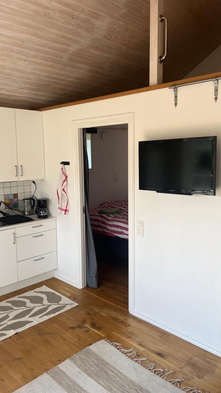 TV and multimedia, View (from property/room), Kitchen or kitchenette, Bedroom