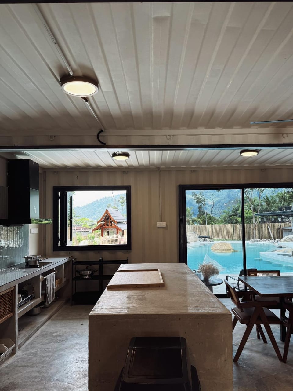 Kitchen or kitchenette