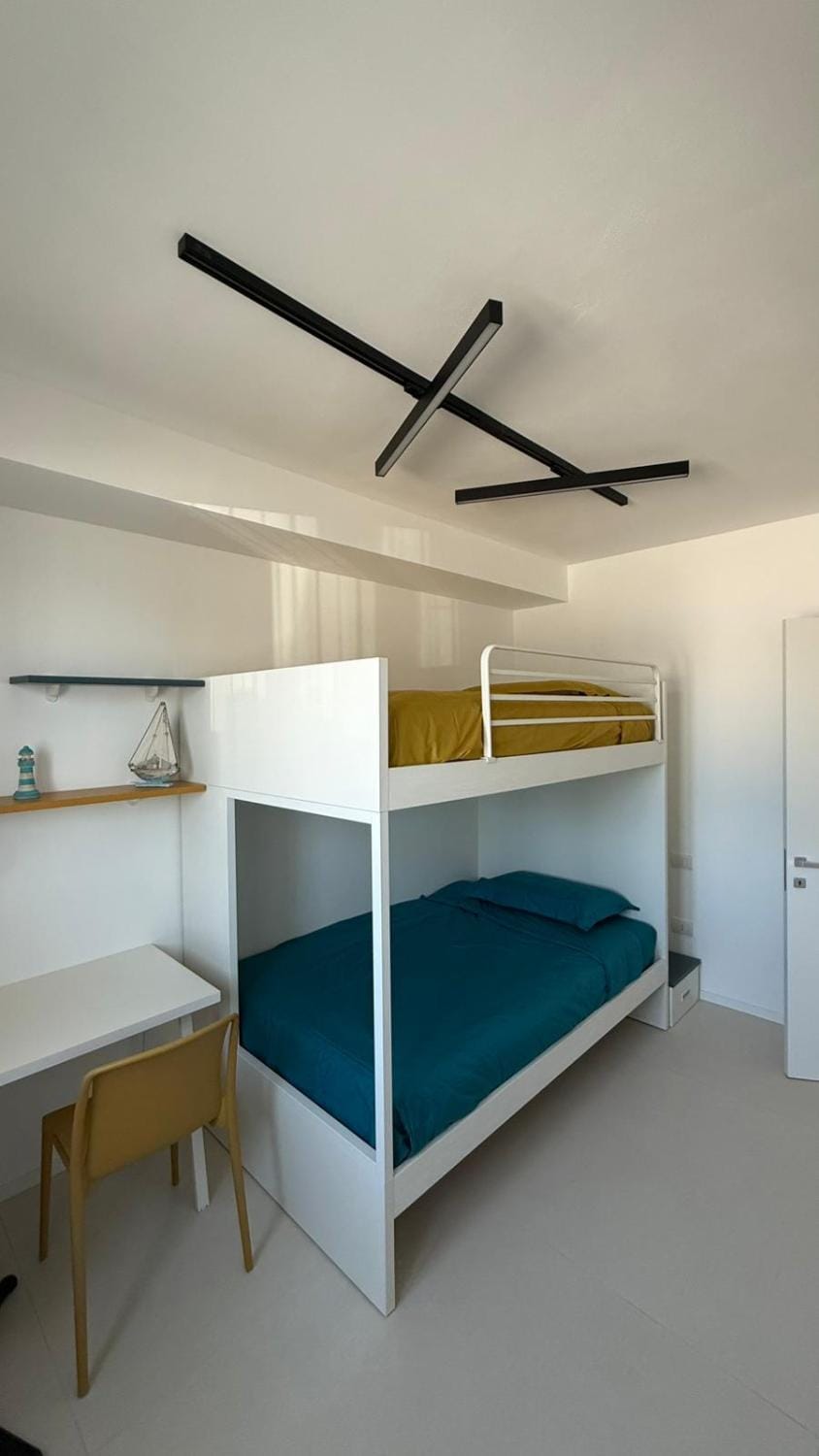 bunk bed