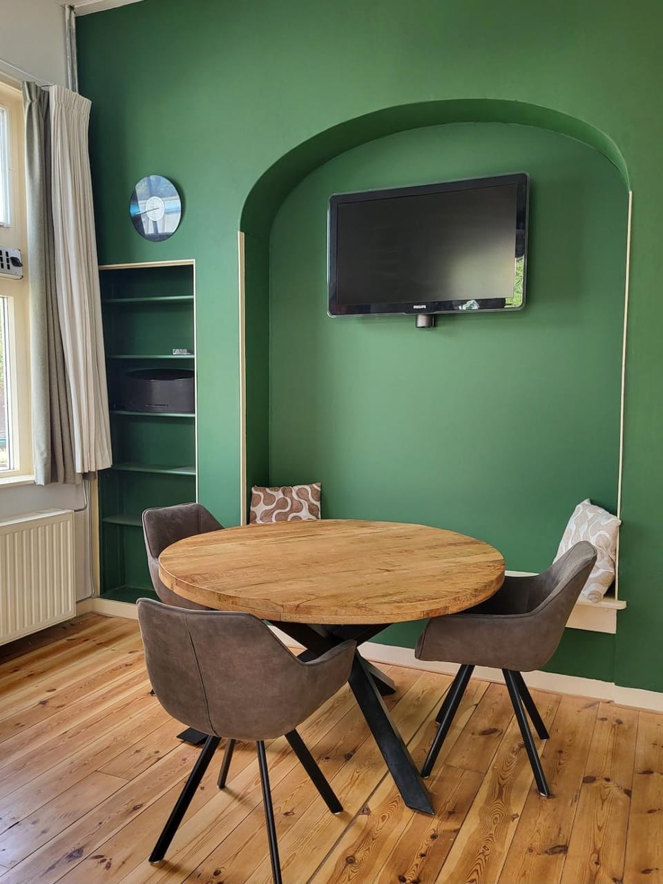 Living room, Bedroom