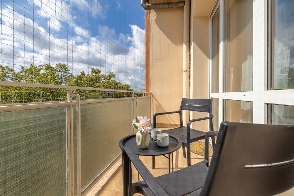 Day, Balcony/Terrace, Seating area