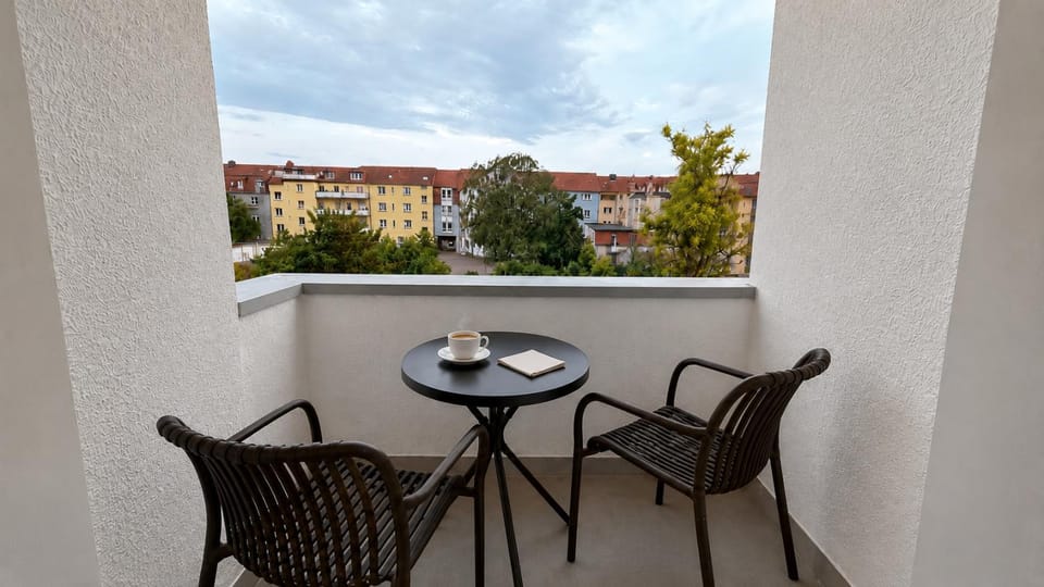 View (from property/room), Balcony/Terrace, Seating area