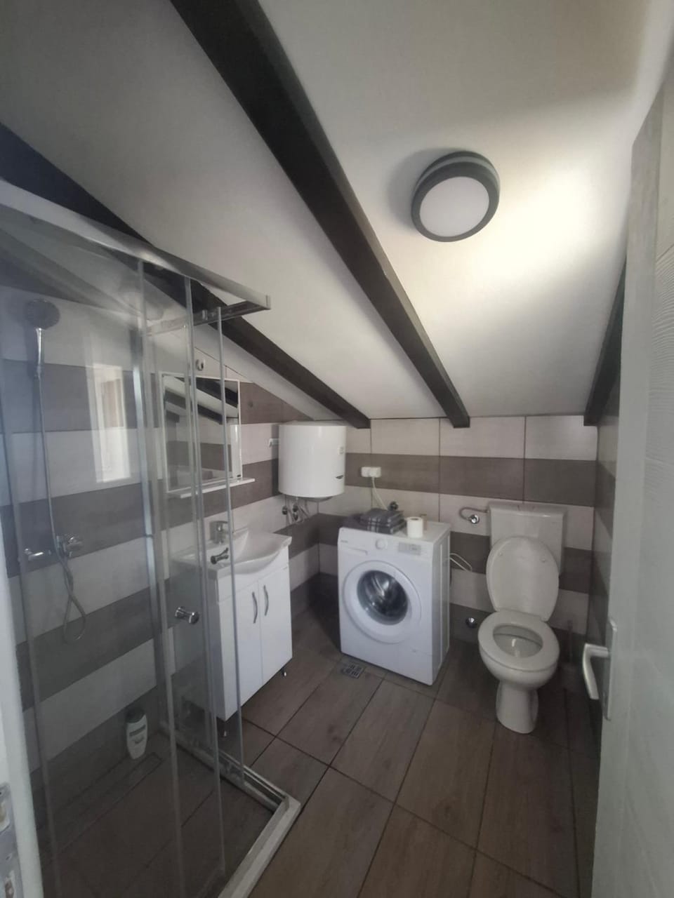 Toilet, Bathroom, washing machine