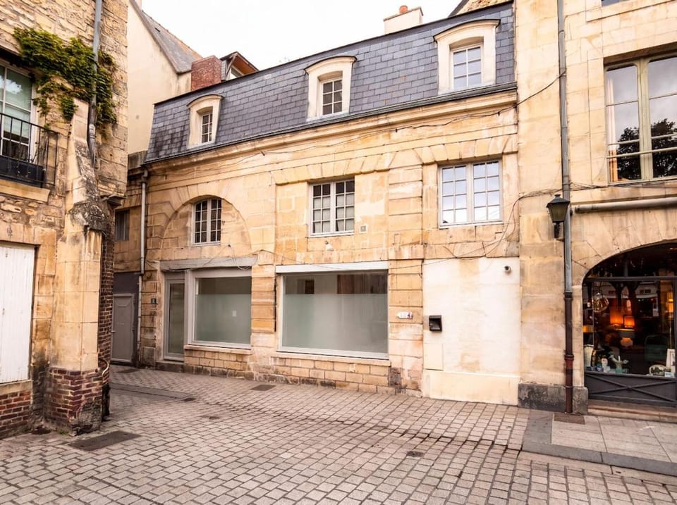 Maison de charme avec terrasse, Hypercentre Caen Apartment in Caen