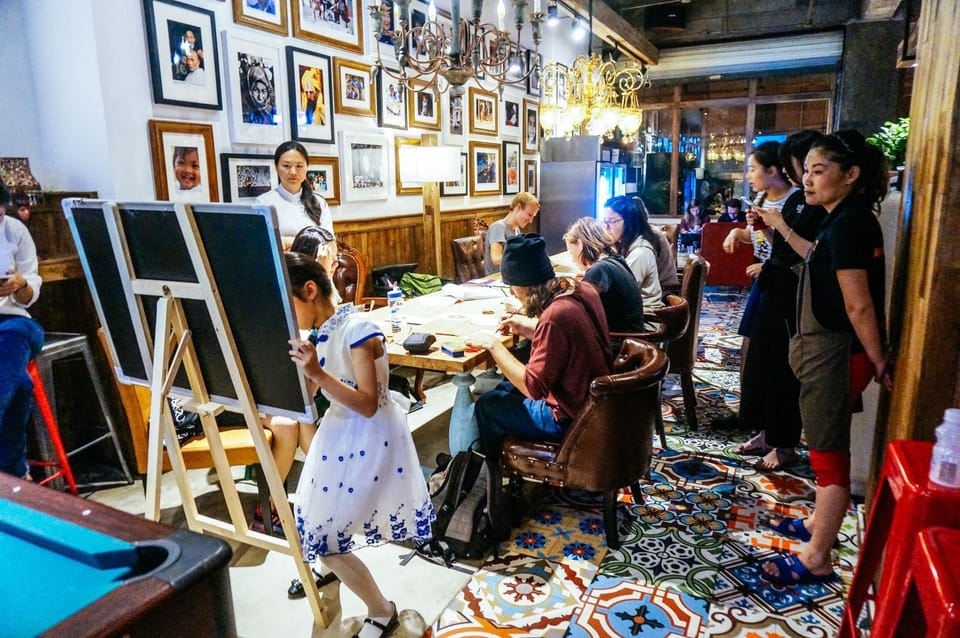 Lounge or bar, Evening entertainment