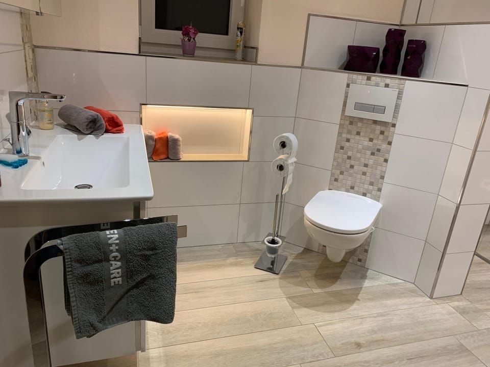 Bathroom, Living room