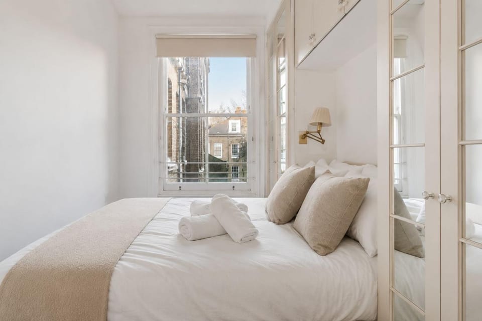 Knightsbridge Two Bedroom Classic Apartment Apartment in City of Westminster
